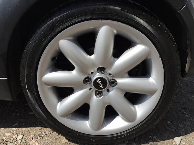 2004 MINI Hatch Cooper S 1.6 Cooper S 3dr image 5