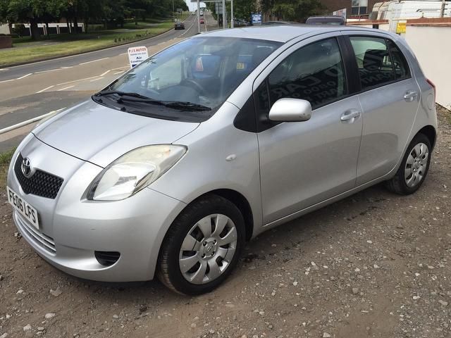 2006 Toyota Yaris 1.3 VVT-i T3 5dr image 3