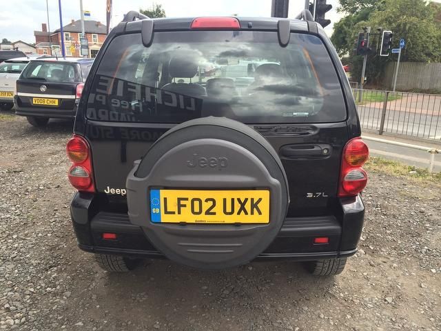 2002 Jeep Cherokee 3.7 V6 Limited Station Wagon 5dr image 2