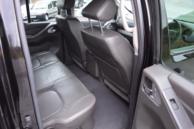 2013 NISSAN NAVARA 2.5 DCI TEKNA 4X4 SHR DCB 5d image 5