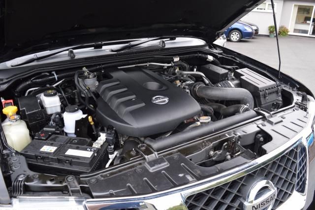 2013 NISSAN NAVARA 2.5 DCI TEKNA 4X4 SHR DCB 5d image 9