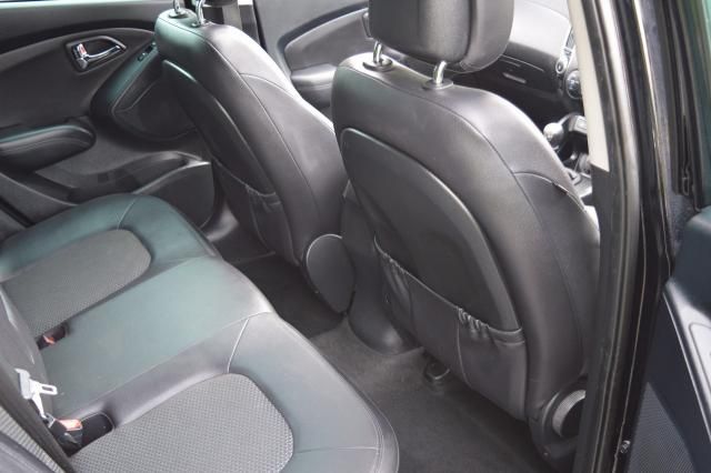 2012 HYUNDAI IX35 1.7 PREMIUM CRDI 5d 114 BHP image 6
