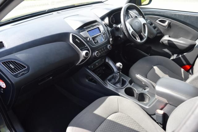 2010 HYUNDAI IX35 2.0 STYLE CRDI 4WD 5d 134 BHP image 7