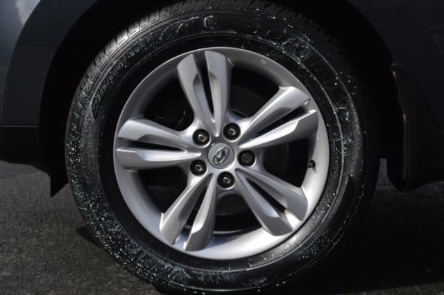 2010 HYUNDAI IX35 2.0 STYLE CRDI 4WD 5d 134 BHP image 8