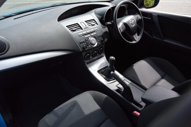 2011 MAZDA 3 1.6 TS 5d 105 BHP image 7