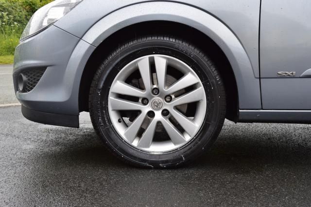 2007 VAUXHALL ASTRA 1.6 SXI 5d image 6