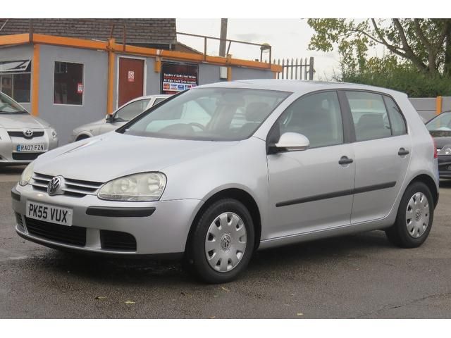 2005 Volkswagen Golf 1.6 S FSI 5dr image 3