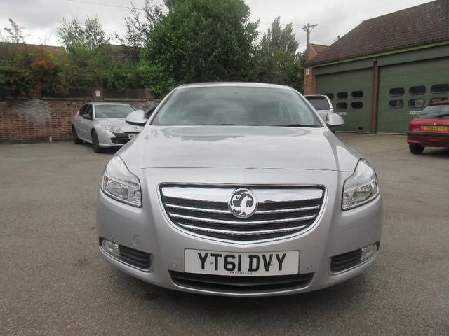 2011 Vauxhall Insignia 2.0 CDTi 16v SRi 5dr image 2