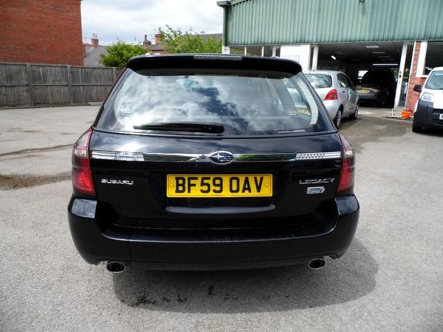 2009 Subaru Legacy 2.0 D REn 5dr image 4