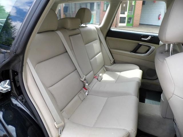 2009 Subaru Legacy 2.0 D REn 5dr image 7