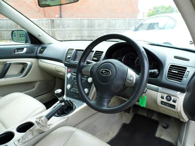 2009 Subaru Legacy 2.0 D REn 5dr image 8