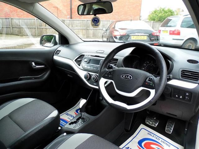 2012 KIA Picanto 1.25 Halo 3dr image 8