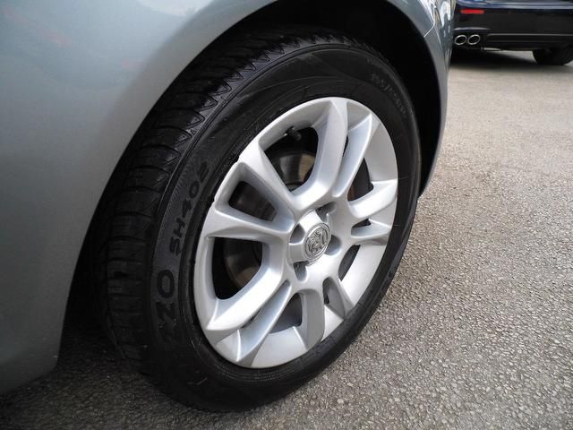 2010 Vauxhall Corsa 1.4 i 16v SXi 5dr image 8