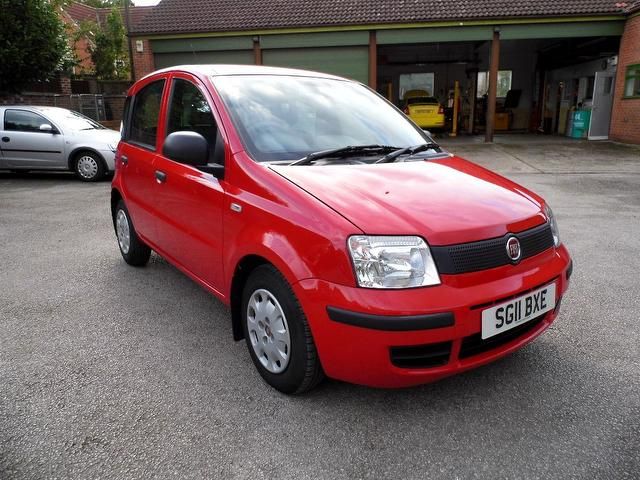 2011 Fiat Panda 1.2 Active 5dr image 1