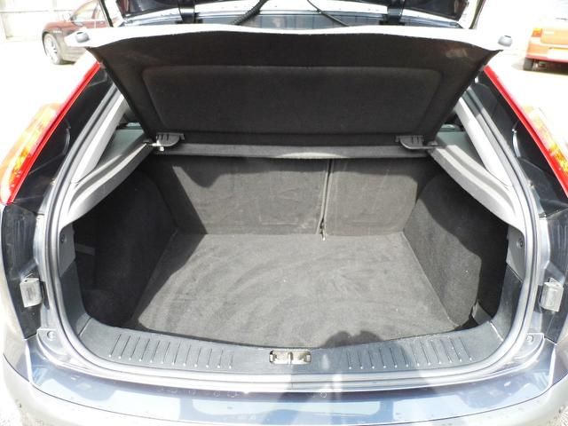 2007 Ford Focus 1.8 Zetec Climate 5dr image 6