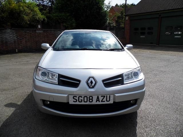 2008 Renault Megane 1.6 VVT Dynamique 2dr image 4