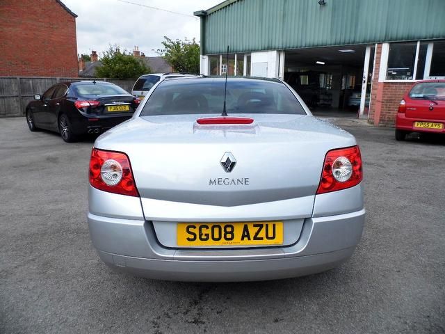 2008 Renault Megane 1.6 VVT Dynamique 2dr image 6