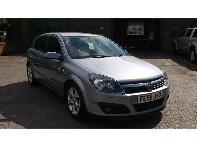 2006 Vauxhall Astra 1.4 i 16v SXi 5dr image 1