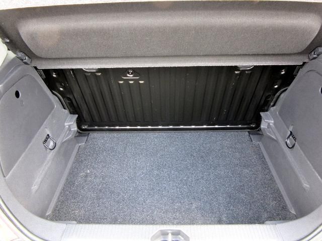 2012 Vauxhall Corsa 1.0 i ecoFLEX 12v S 3dr image 7