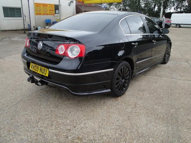 2009 Volkswagen Passat 2.0 TDI CR Highline 4dr image 8