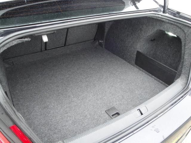 2009 Volkswagen Passat 2.0 TDI CR Highline 4dr image 9