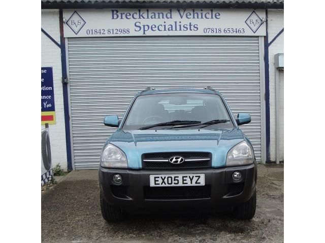 2005 Hyundai Tucson 2.0 CRTD CDX Station Wagon 5dr image 1