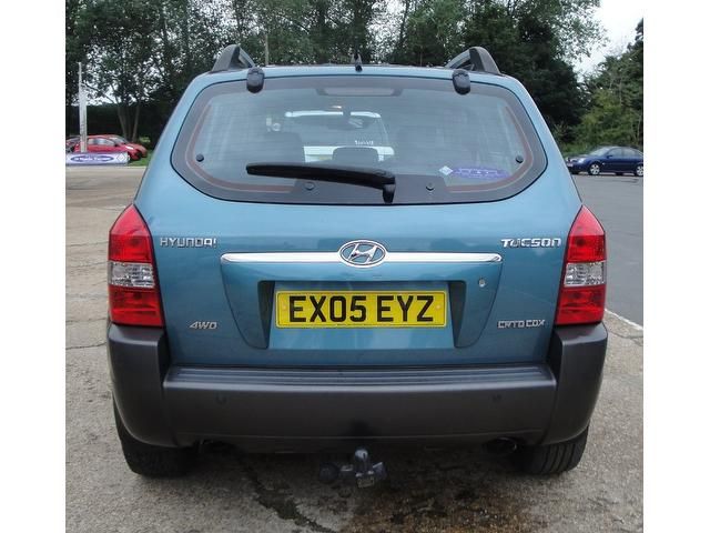 2005 Hyundai Tucson 2.0 CRTD CDX Station Wagon 5dr image 3