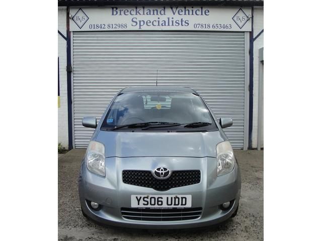 Toyota Yaris 1.4 D-4D T Spirit 5dr image 1