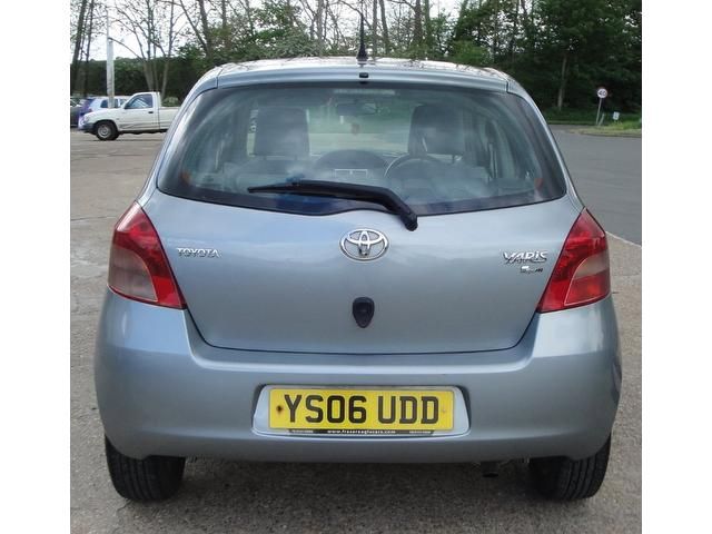 Toyota Yaris 1.4 D-4D T Spirit 5dr image 4