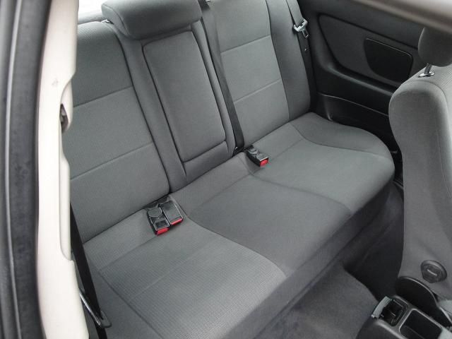 2004 Vauxhall Astra 2.0 DTi 16v SRi 3dr image 6