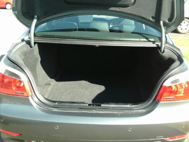 2004 BMW 5 SERIES 2.2 520i SE 4dr image 6