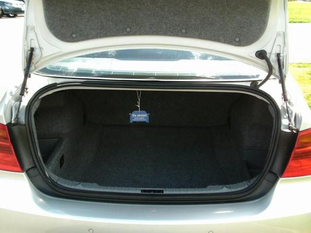 2006 BMW 3 SERIES 2.0 318i M Sport 4dr image 6