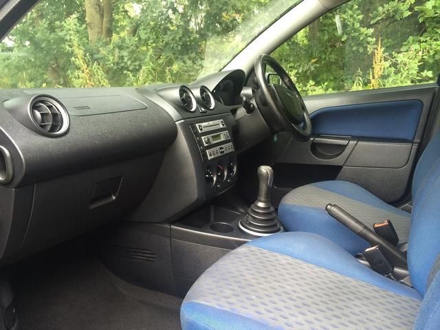 2005 Ford Fiesta 1.4 Zetec Climate 5dr image 7