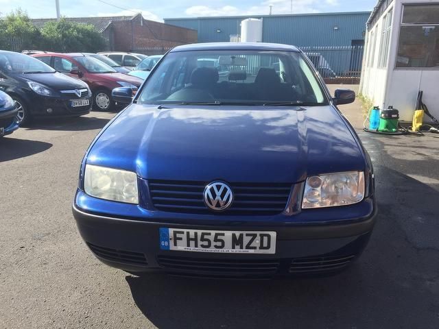 2006 Volkswagen Bora 1.6 S 4dr image 5