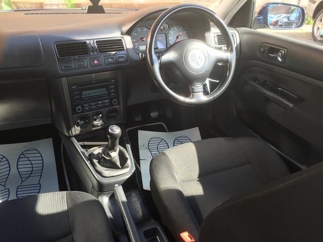 2006 Volkswagen Bora 1.6 S 4dr image 7