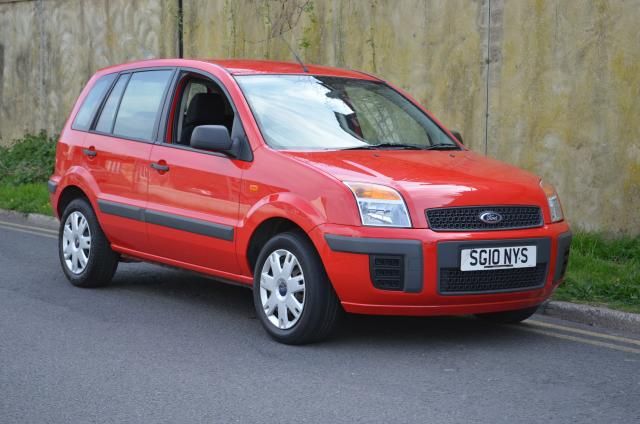 2010 Ford Fusion 1.4 Style Automatic image 1