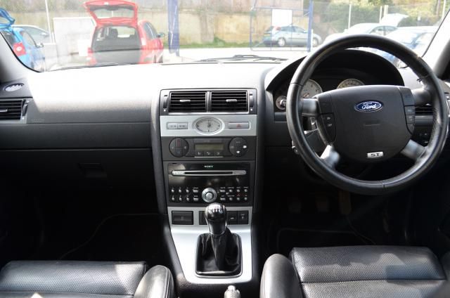 2004 Ford Mondeo 3.0 ST220 image 6