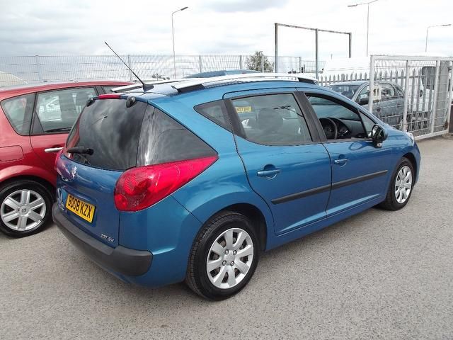 2008 Peugeot 207 SW 1.4 VTi Sport 5dr image 4