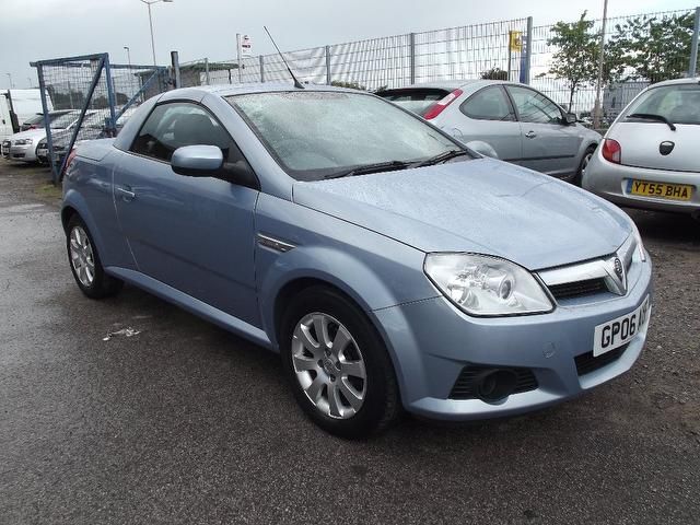2006 Vauxhall Tigra 1.4 i 16v 2dr image 5