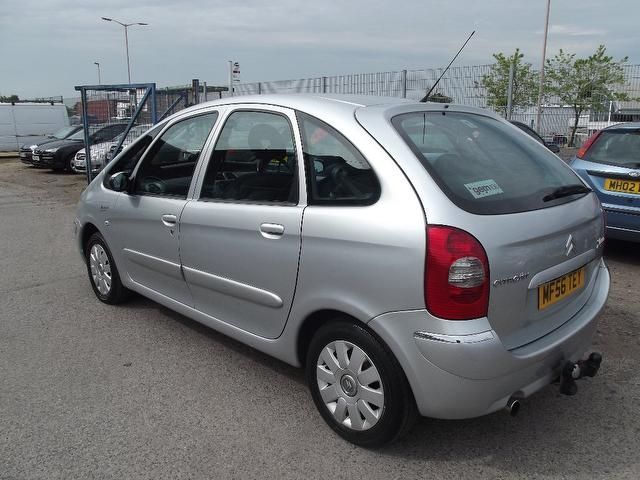 2006 Citroen Xsara Picasso 1.6 HDi Exclusive 5dr image 2