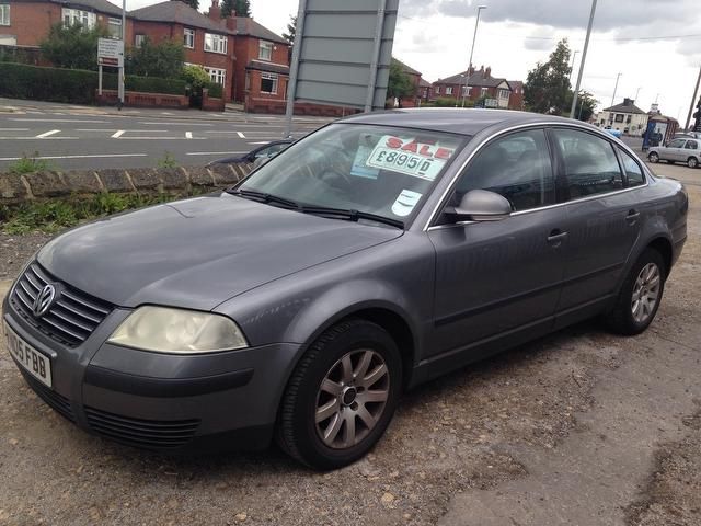 2005 Volkswagen Passat 1.9 TDI PD Trendline 4dr image 3