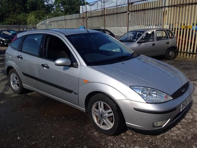 2004 Ford Focus 1.6 i 16v Zetec 5dr image 1