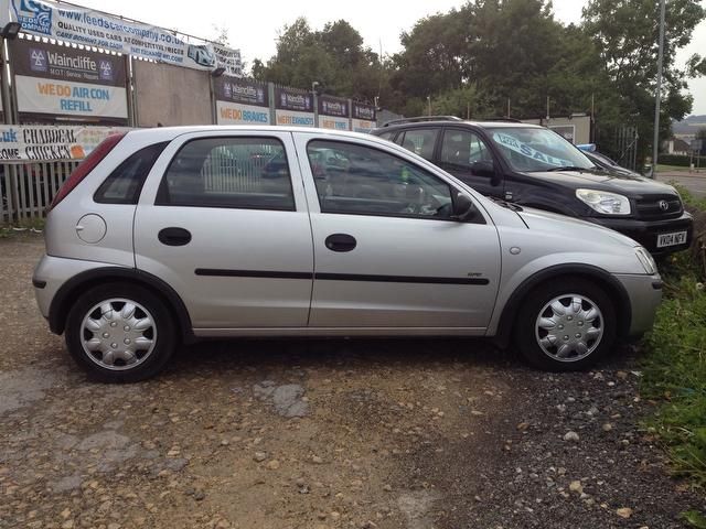 2005 Vauxhall Corsa 1.0 i Life 5dr image 3