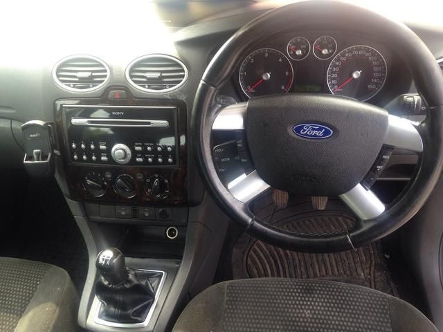 2006 Ford Focus 1.8 TDCi Ghia 5dr image 6