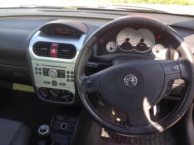 2006 Vauxhall Corsa 1.2 i 16v Design 5dr image 7