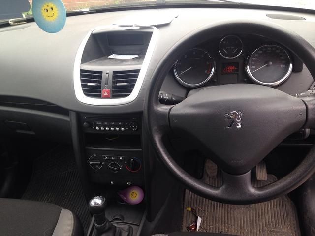 2008 Peugeot 207 1.4HDI S 5dr image 7