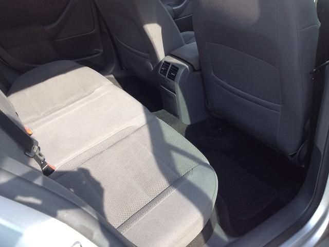 2007 Volkswagen Golf 1.9 TDI Match 5dr image 5