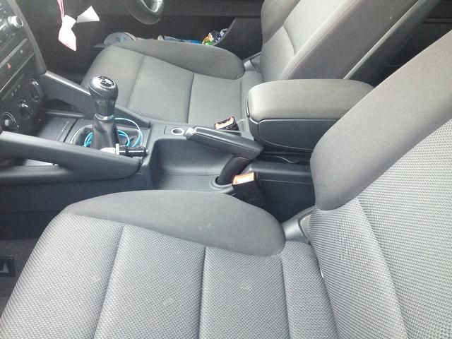 2010 Audi A3 1.6 TDI SE Sportback 5dr image 5