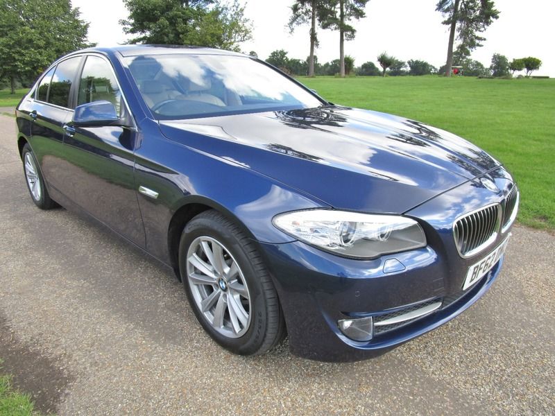 2012 BMW 5 SERIES 520d SE image 1