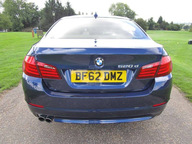 2012 BMW 5 SERIES 520d SE image 5